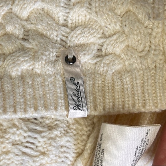 Woolrich Women’s Size Medium Wool Blend Vest Ivory Cable Knit Fisherman Outdoor - Picture 7 of 12